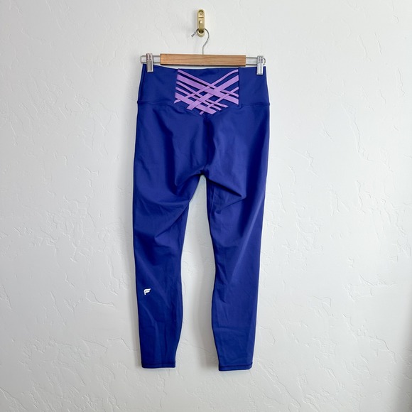 Fabletics | Boost Sports Bra & PowerHold 7/8 Leggings Set, Indigo / Ultraviolet - Picture 7 of 8